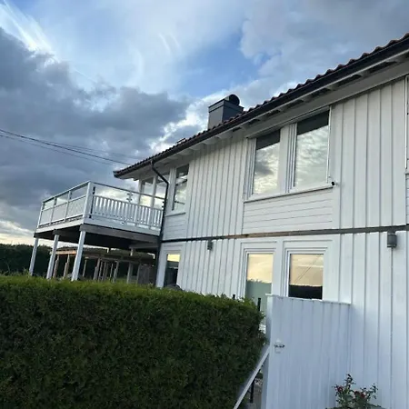 Villa Flott Sorlandshus Leies Ut! 7 Sengeplasser *