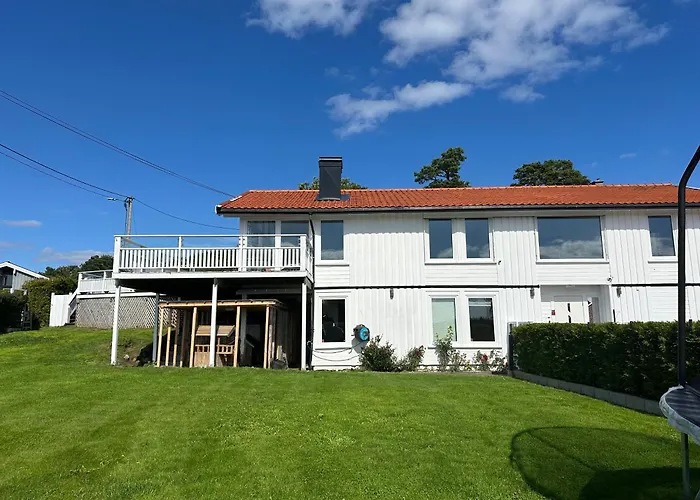 Flott Sorlandshus Leies Ut! 7 Sengeplasser Villa Arendal